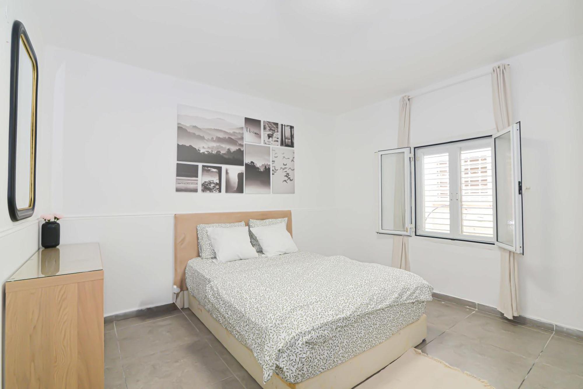 הדירה בלבן Apartment Hadera Luaran gambar